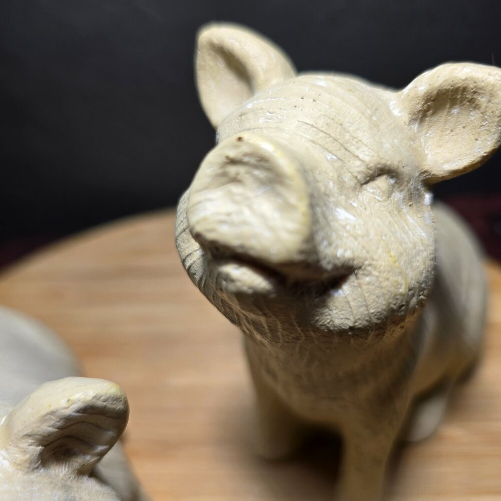 Pair of PIGS Figurines Resin Country Farmhouse Decor - Picture 2 of 7